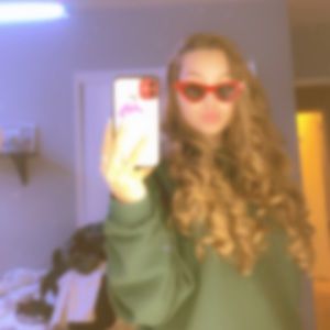 Meet your Posher, Natali